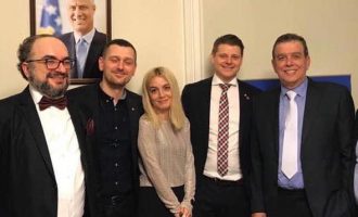 Dizajnerja Arbresha Hoxha hap ekspozitë në Stokholm për nder të Pavarësisë së Kosovës