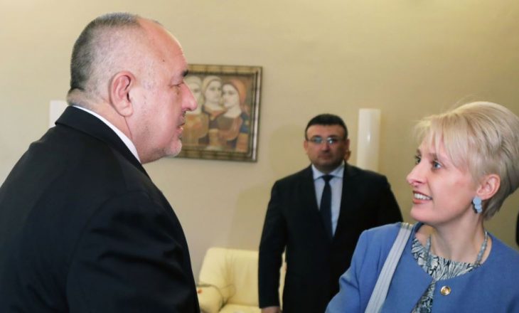 Rasti i helmimit të Skripalëve diskutohet në Sofje