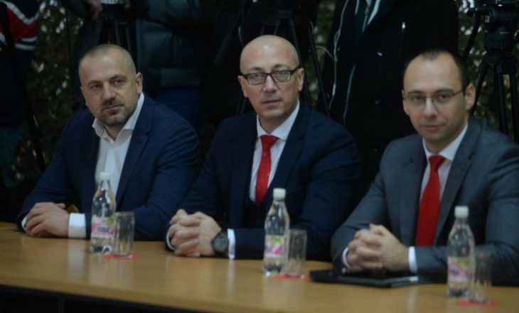 Vuçiq me përfaqësuesit e Listës Serbe, në mbledhje edhe Radoiçiq