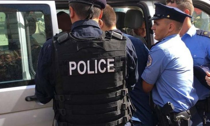 Arrestohen dy persona në Prishtinë- dyshohet se falsifikuan dokumente për të licencuar një poliklinikë