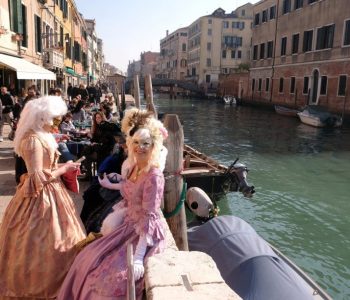 Karnavalet, spektakël në Venecia dhe Nisë