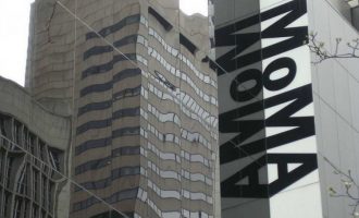 MoMA mbyll dyert përkohësisht