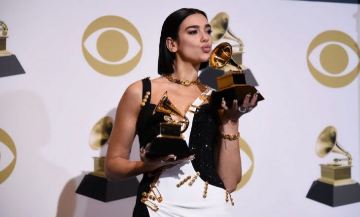 Dua Lipa përgjithmonë në histori – bëhet shqiptarja e parë që fiton dy çmime “Grammy”