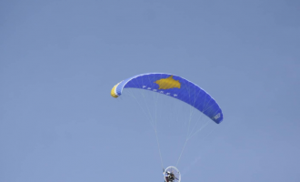 A e dini në sa ora është shpallur Pavarësia e Kosovës në vitin 2008, dhe kush e ka nënshkruar i pari deklaratën