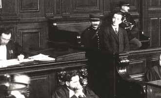 “Krim pasioni”: Si u ekzekutua Esat Pashë Toptani dhe detajet e gjyqit