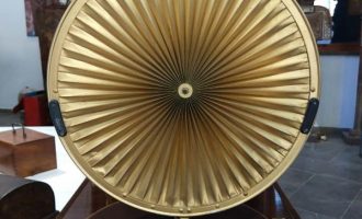 Koleksion i rrallë i gramafonave në kalanë e Tiranës