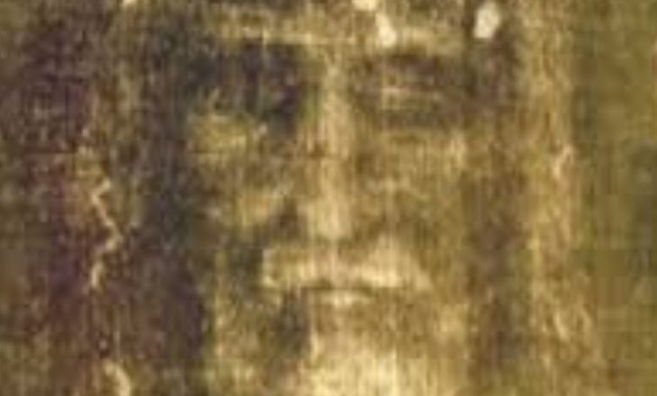 Qefini i Torinos: Pëlhura me të cilën u mbështoll Jezusi, apo një falsifikim interesant?