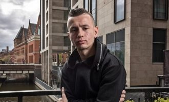 Bersant Celina dje i shënoi Cityt, sot viziton këtë qytet të Kosovës