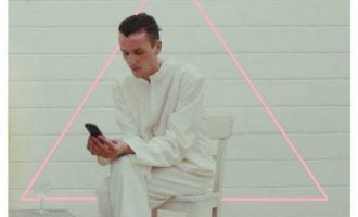 Nata e poezisë me Dardan Zhegrovën në Fondacionin Shtatëmbëdhjetë