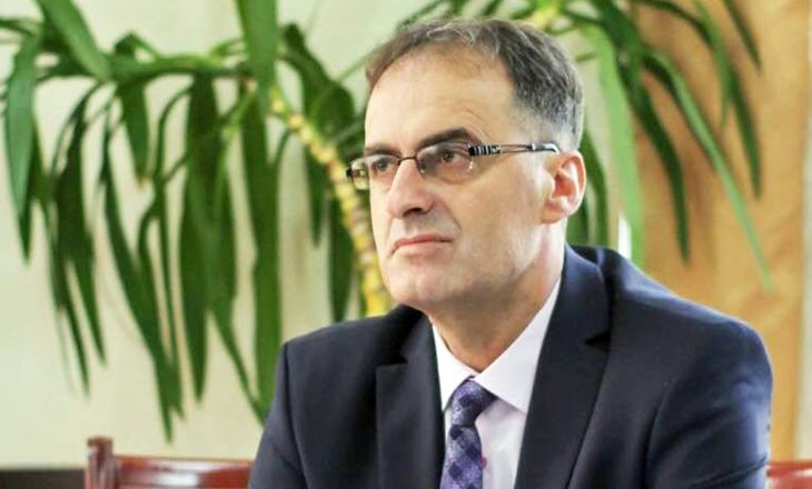 ZV/ministri i Punëve të Brendshme kërkon legalizimin e armëve në Kosovë