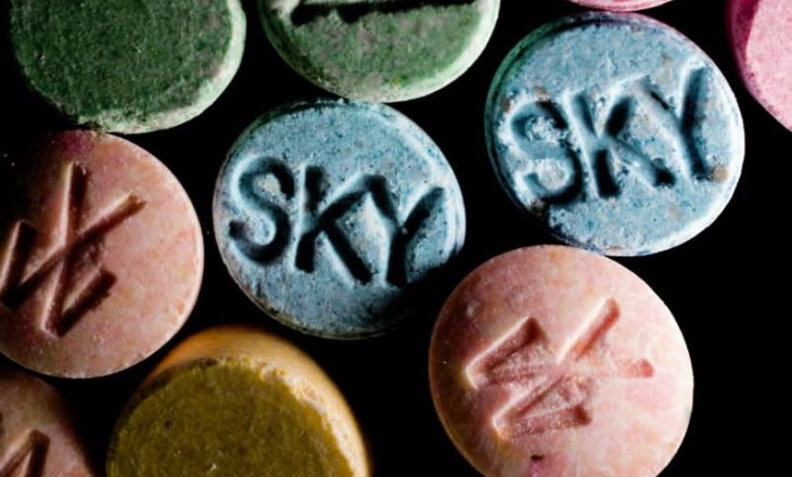Shkencëtarët mendojnë se droga ‘ekstazi’ kuron depresionin