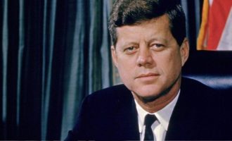 “Babai gjithnjë më pati thënë se biznesmenët janë bijë kurvash, por nuk e kam besuar deri më tani”