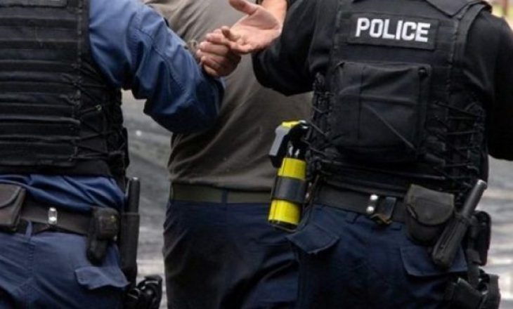 Policia konfiskon afër 17 kilogramë drogë, arrestohen dy persona