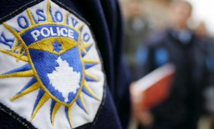 Policia jep detaje për përleshjen me thika në Klinë