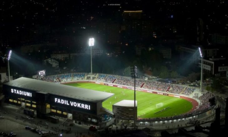 Kjo figurë e njohur për publikun për herë të parë ndodhet në stadiumin “Fadil Vokrri”