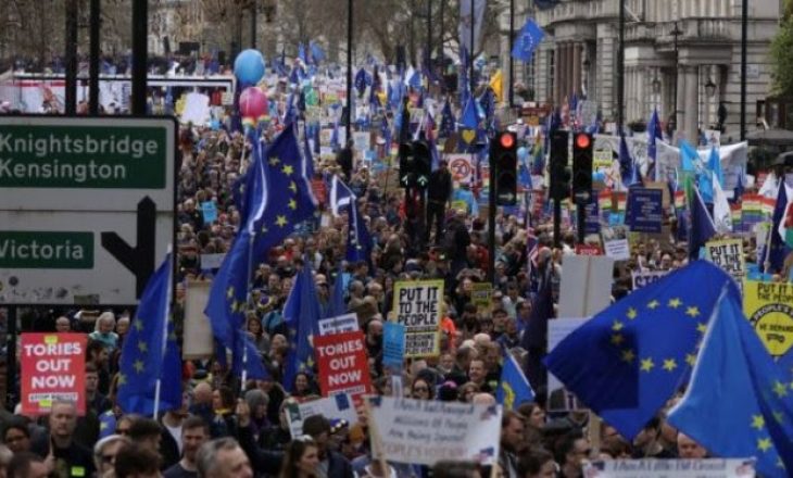 Protestë në Londër, kërkohet referendum i dytë për Brexit