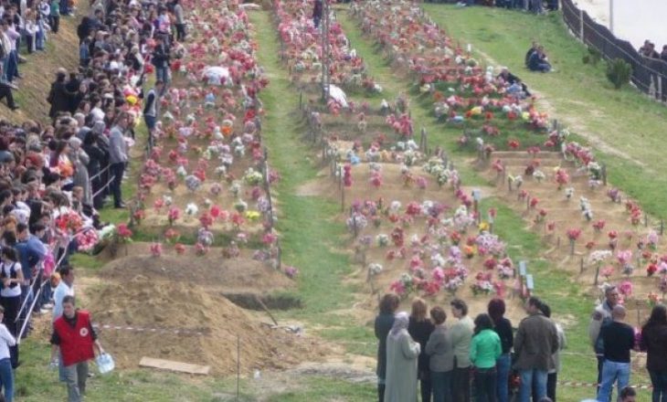 20 vjet nga masakra mbi familjen Berisha – varrezat në gjendje të tmerrshme