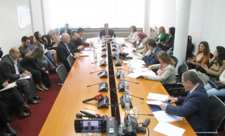 Blerim Dina: OSHP-së po i bëhet presion, policia futen në zyre derisa shqyrtohen lëndët