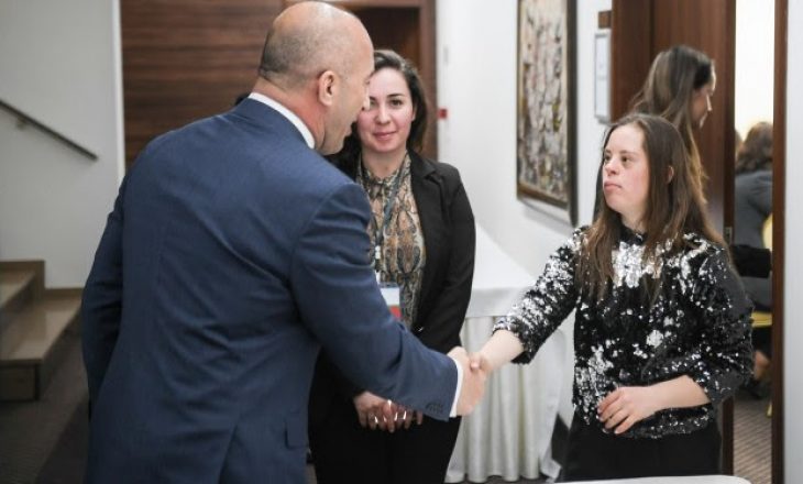 Haradinaj: Kosova ka potencial që tu ofrojë trajtim të drejtë personave me Down Syndrome