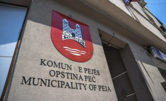 Ndalohet zyrtari i Komunës së Pejës, dyshohet për keqpërdorim të subvencioneve