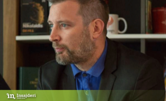 Shkrimtari serb që po qëndron në rezidencë në Prishtinë