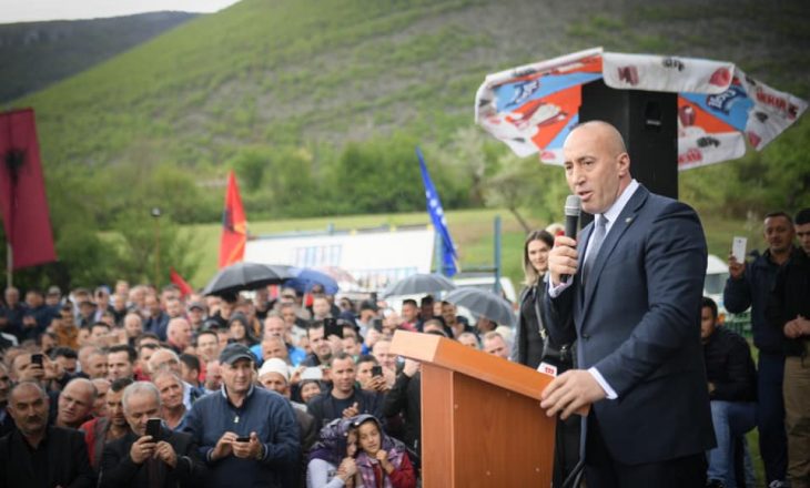 Haradinaj përkujton martirët dhe heronjët e Lubizhdës së Hasit