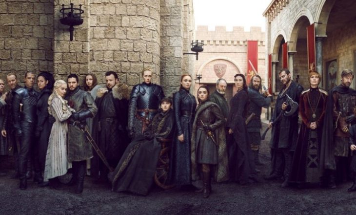 Prindërit “ e çmendur”me serialin “Game of Thrones”- e përcjellin pasionin e tyre edhe tek fëmijët e porsalindur