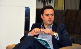 Ish-deputeti i LDK-së kritikon Abdixhikun për vendimin e marrë për Osmanin: Ka dy lloje të udhëheqësve – egoistë dhe vizionarë