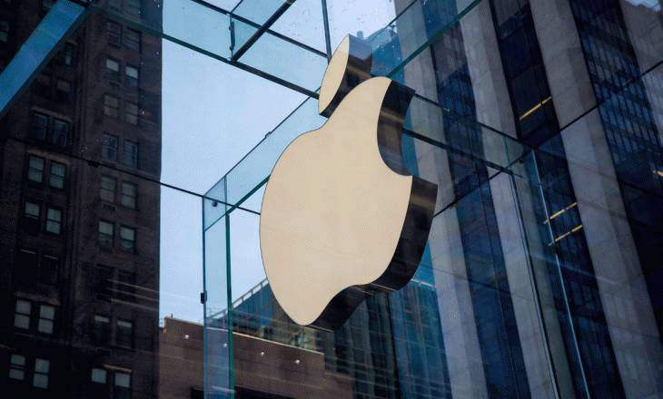 Studenti i kërkon 1 miliard dollarë dëmshpërblim nga Apple