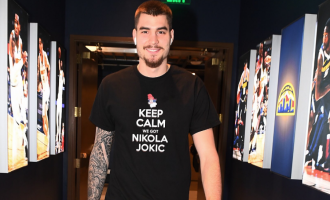 Basketbollisti serb provokon, e bën Kosovën pjesë të Serbisë