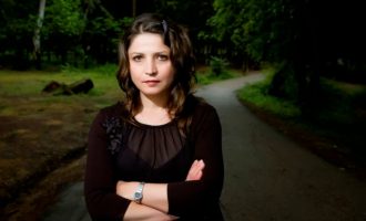 ”Negative space” i Luljeta Lleshanakut shpallet finalist për çmimin GRIFFIN