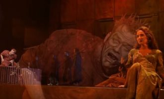 Një ndër historitë më të bukura të dashurisë dhe mëshirës humane në Notre Dam