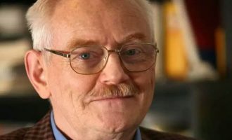 Vdes përkthyesi i lirikës shqipe, Hans Joachim Lanksch