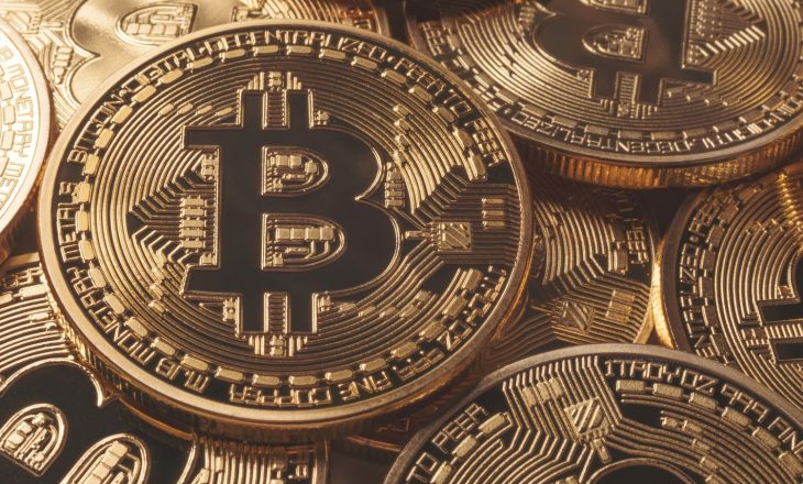 Bitcoin rritet për herë të parë që nga nëntori, arrin 6 mijë dollarë