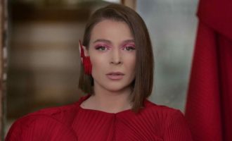 Mediat spanjolle shkruajnë për klipin e ri të Rona Nishliut