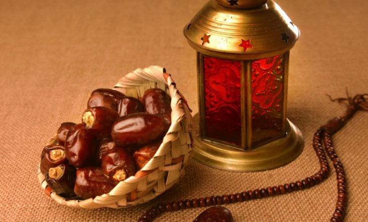 Kosovarët u furnizuan mirë me hurma për Ramazan – për 4 muaj u importuan 300 mijë kg