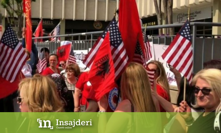 Shqiptarët protestojnë para Ambasadës së Serbisë në Washington