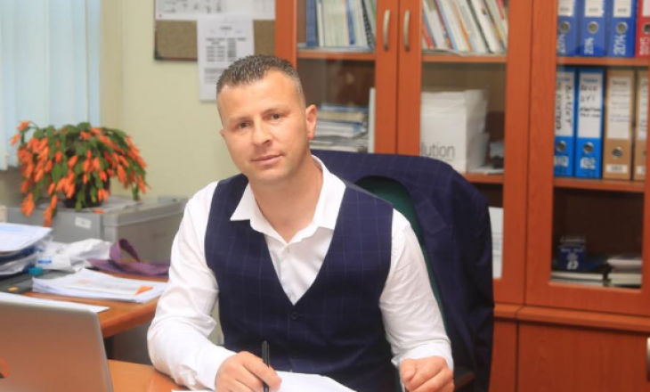 Tre persona e rrahin drejtorin e njÃ« shkolle nÃ« Skenderaj