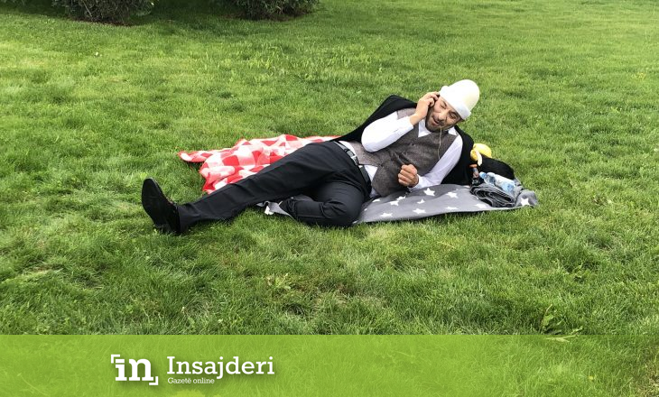 Skeçi nga Stupcat “Ramadan dhe Zivko – Taksa”; Ramadani i gjuan shqelm produktet serbe