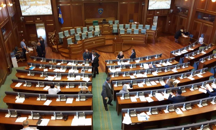 Kuvendi synon nesër formimin e Komisionit për krijimin e Tribunalit për gjenocidin serb
