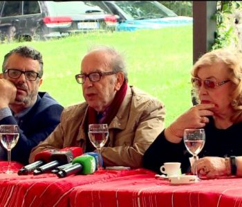 Rrëfehet Kadare: Nga arrestimi në klasë deri te njohja me Helenën