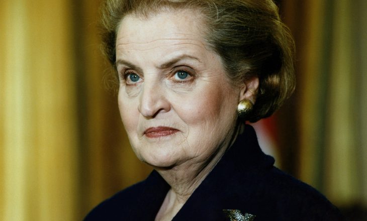 Sekretares Madeleine Albright i ndërtohet busti në Prishtinë