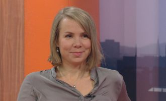 Si Seehofer i tmerron zyrtarët e tij