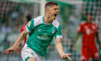 Milot Rashica prezent në stadiumin “Fadil Vokrri”