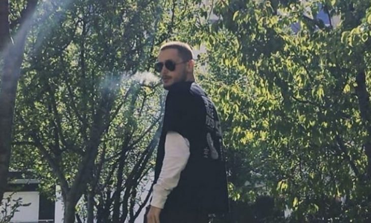 Reperi i njohur e pohon se është në lidhje dashurie