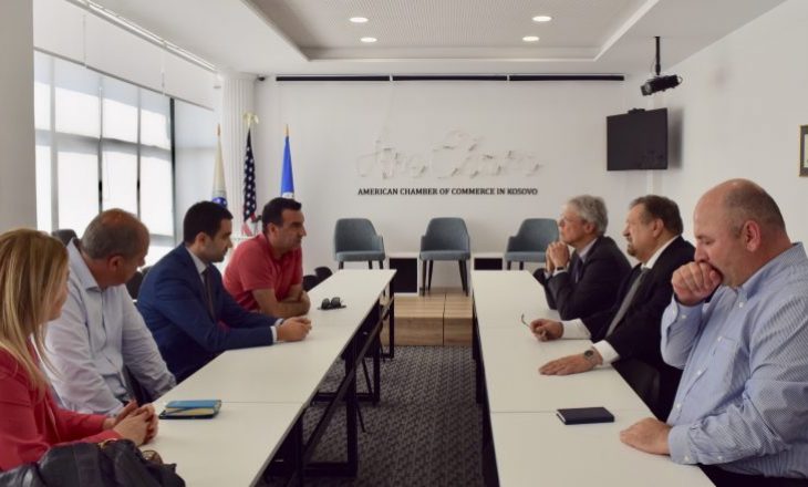 Prefekti Cownie interesohet për bashkëpunim mes kompanive kosovare dhe amerikane