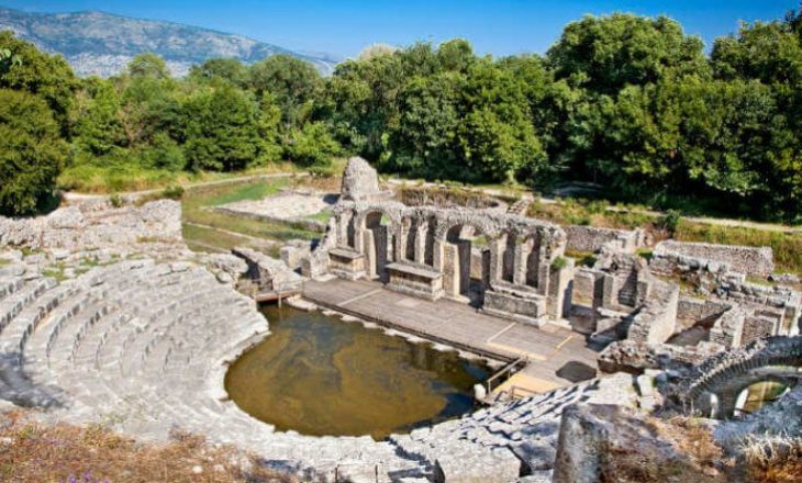 Zbulime në Butrint, dalin në dritë elemente të reja në tabanin e faltores pagane