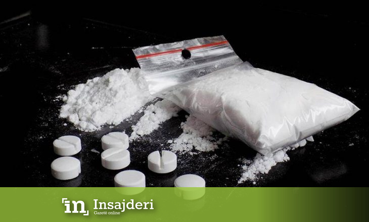 Policia holandeze konfiskoi dy tonë e gjysmë metamfetaminë