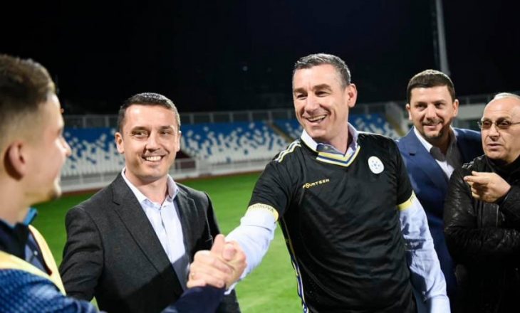 Kadri Veseli u fut në zhveshtore të ekipit duke e thyer protokollin, ja çka thotë Challandes