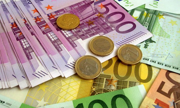 Ky është çmimi që kërkuan zyrtarët për lëshimin e një licence